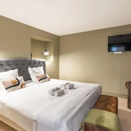New - Luxeux Avec Cinema Et Sauna Appartamento